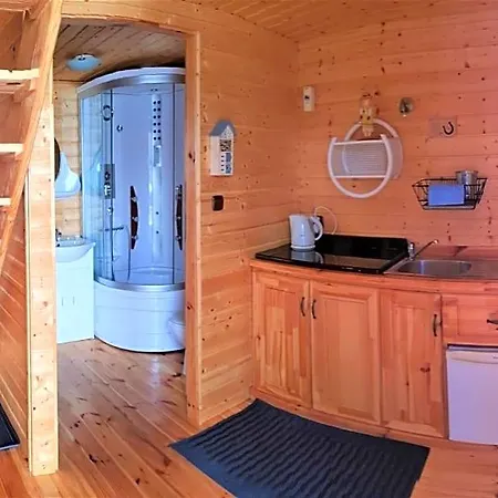 Lodge Julus